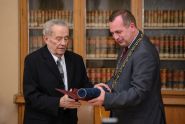 Historická medaile pro pana profesora Vratislava Schreibera